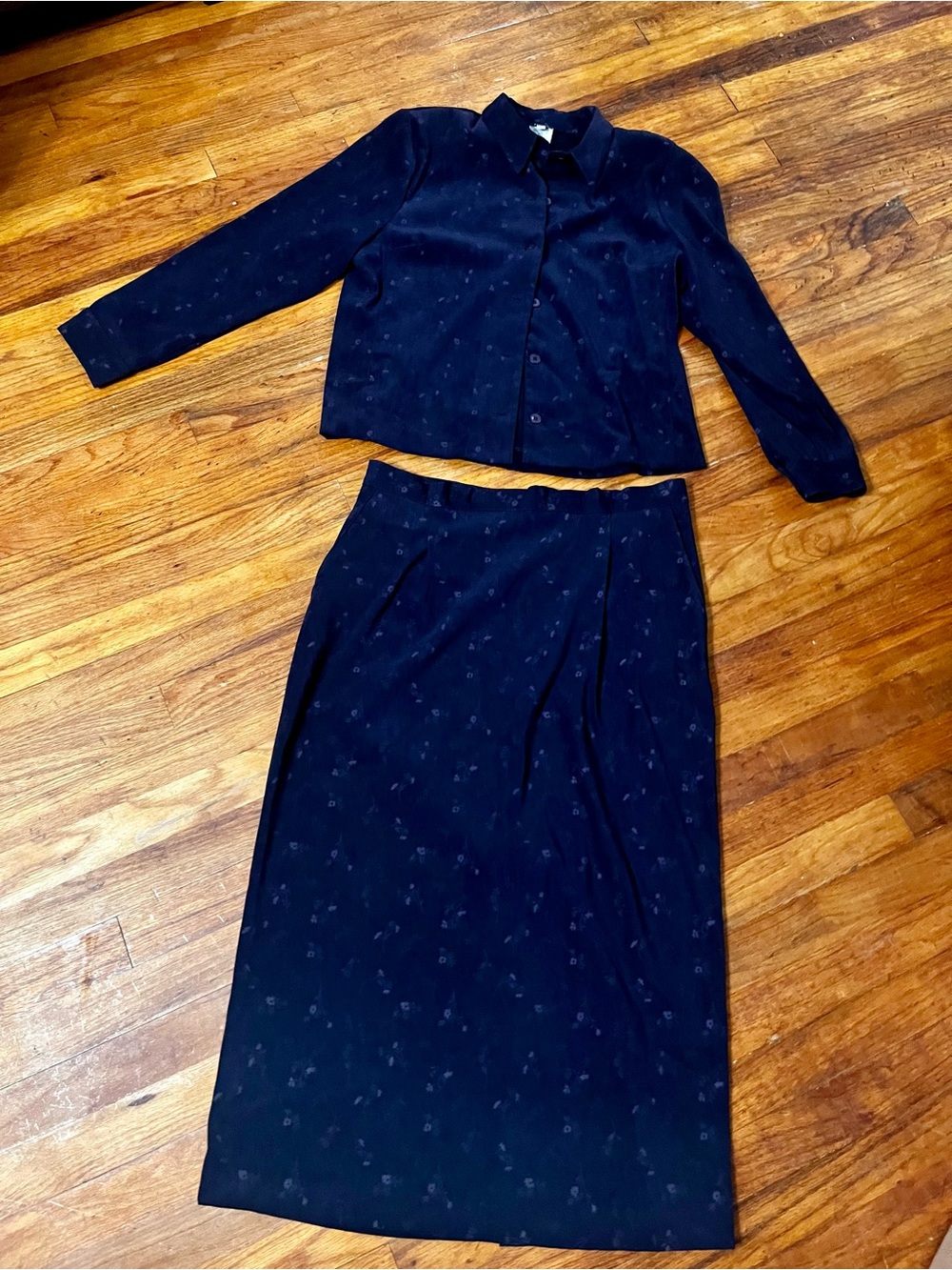 Vintage Two-Piece Navy Skirt Suit
